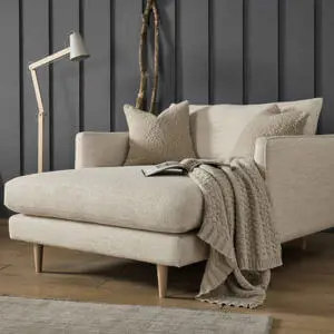 Cecilia Snuggler Chaise